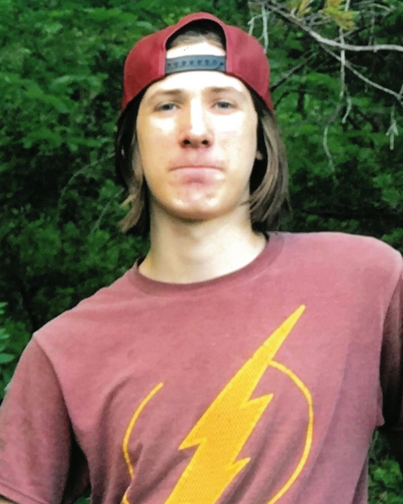 Isaac Borseth Obituary, Death – Decorah, Iowa Resident Dies Suddenly at 22